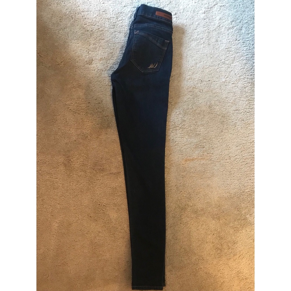 Express Mid Rise Jeans - Picture 3 of 7